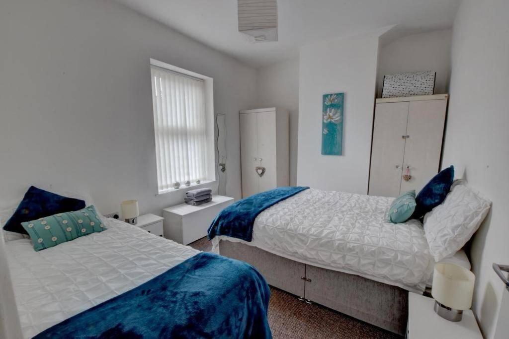 Pomfret House, 3 Bedrooms, Burnley Central, Contractors And Groups First Choice, Free Parking Exterior foto